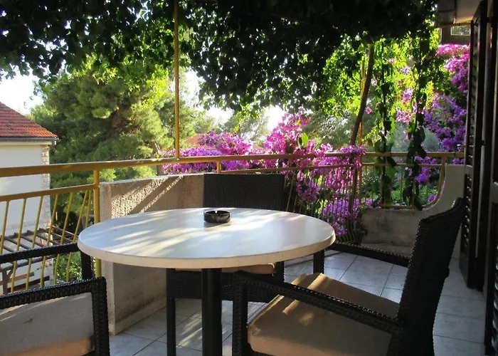 Apartment Godo Sveta Nedelja (Hvar)